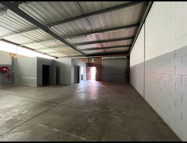 144M² WAREHOUSE TO LET IN KYA SANDS